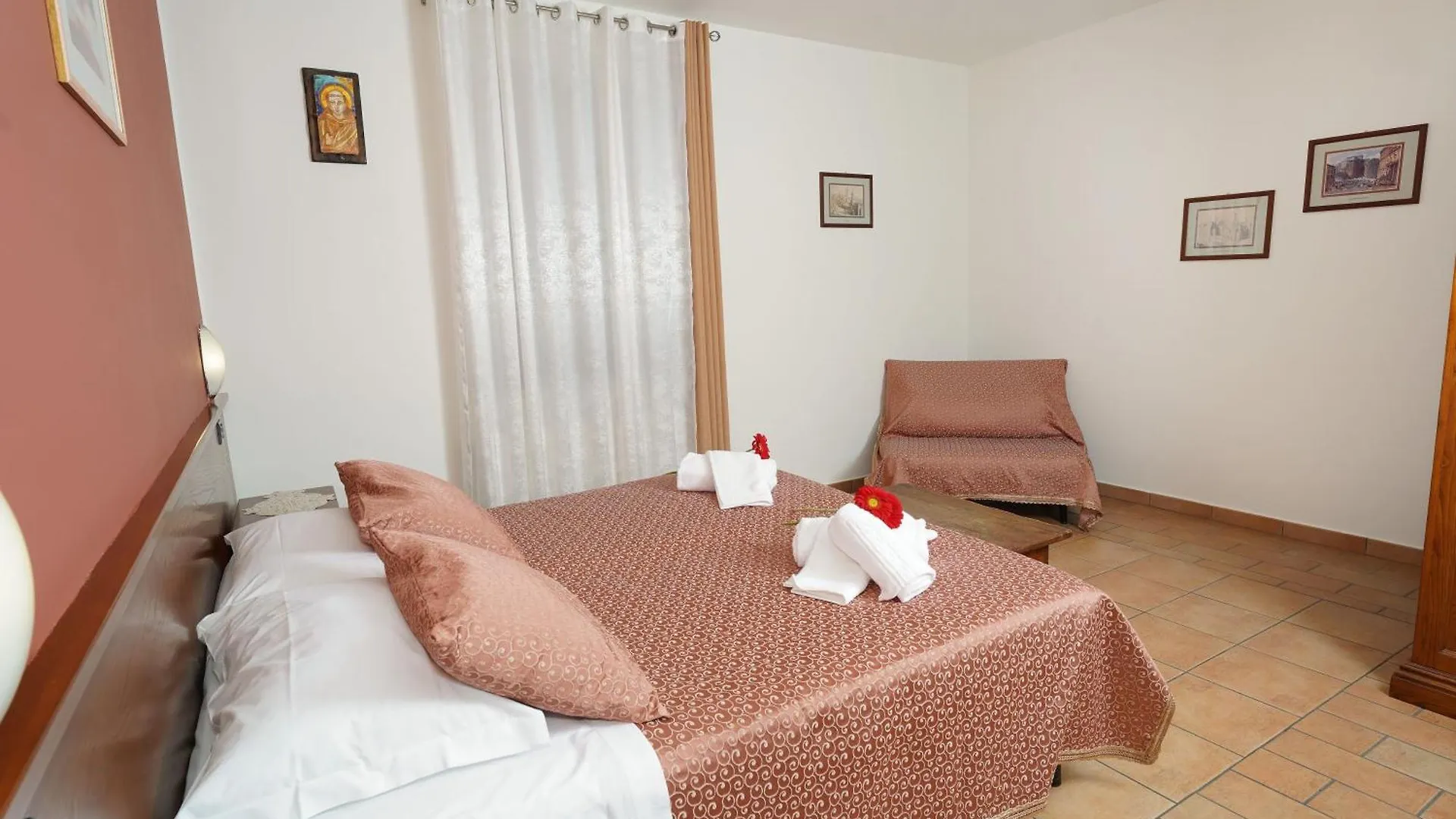 Camere Il Cantico Assisi Penzion